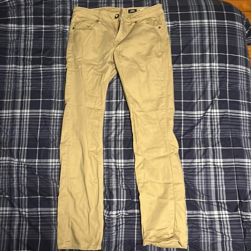 Volcom khakis 30
